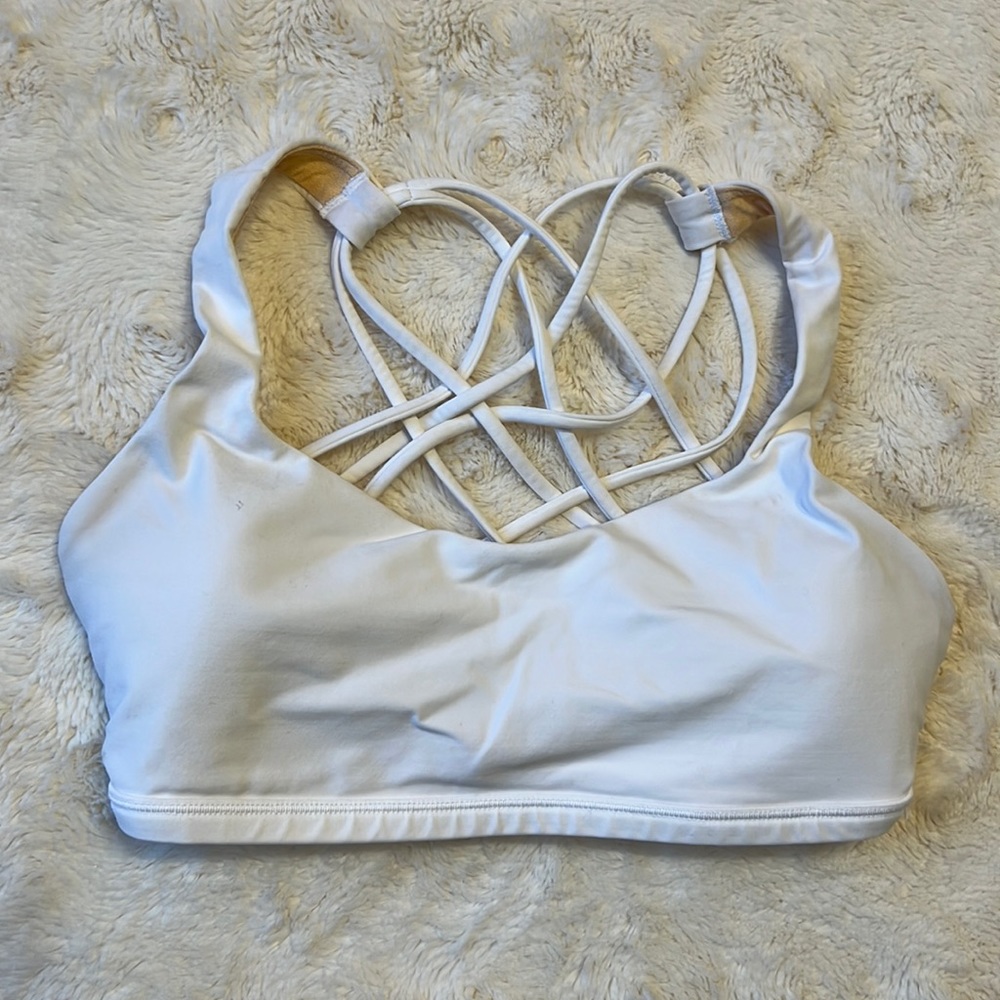 Lululemon Size 4 White Free to be Wild Sports Bra